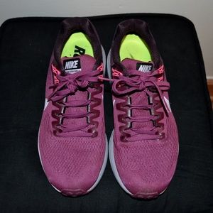 Nike Air Zoom Structure 21 size 8.5